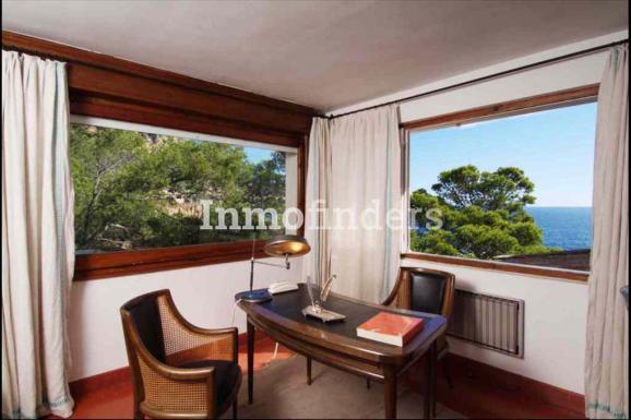 habitacin con vistas al mar casa en venta Aiguablava Begur