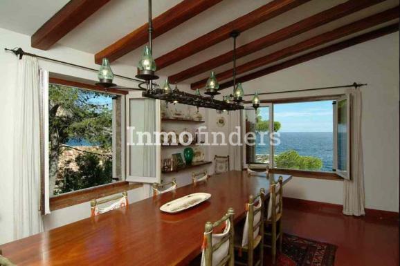 salón con vistas al mar casa en venta Aiguablava Begur