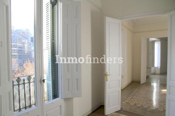 Inmofinders piso en venta en Eixample con vistas al  Paseo de Gracia