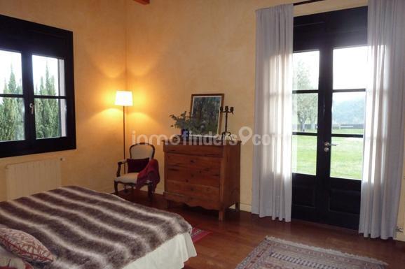 Inmofinders casas de lujo Costa Brava en Baix Empordà como esta con habitación doble