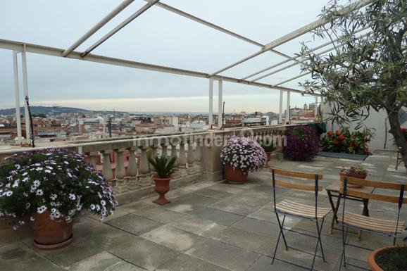 Inmofinders áticos de lujo en Barcelona en venta como este con espectaculares vistas