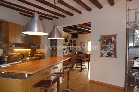Inmofinders pisos en alquiler en el Born Barcelona como este piso con bonita cocina office