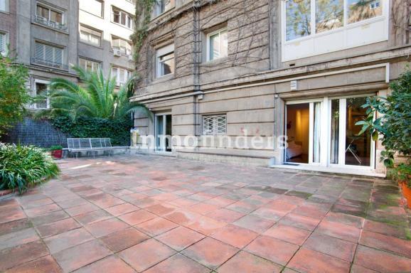 Inmofinders pisos en venta con terraza/patio en Sant Gervasi 